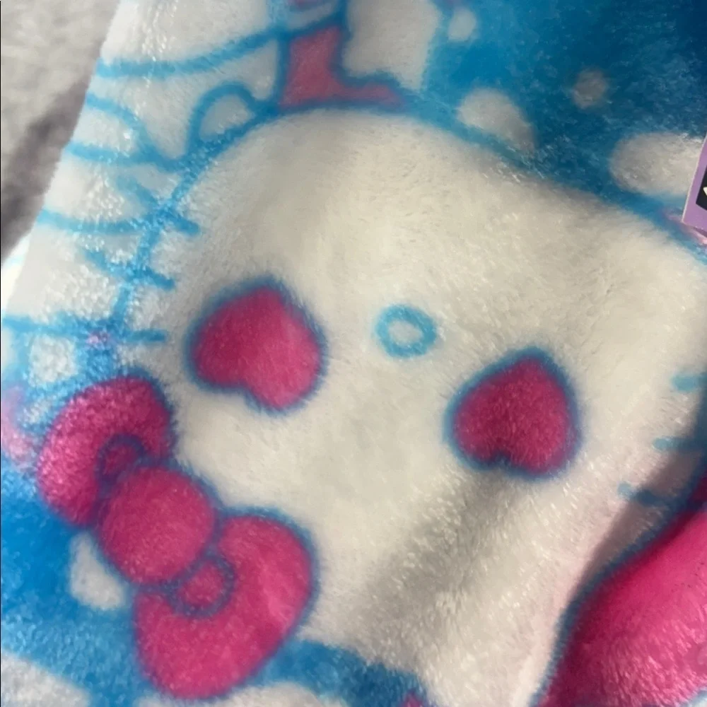 Hello Kitty and friends Pink and Blue Cloud Throw 60x70”cozy soft blanket